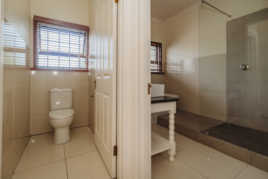 4 Bedroom Property for Sale in Heatherlands Western Cape
